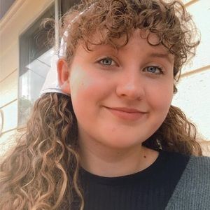 Meet your Posher, Zoe